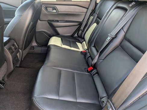 Used 2022 Nissan Rogue SL w/ SL Premium Package FWD image 18