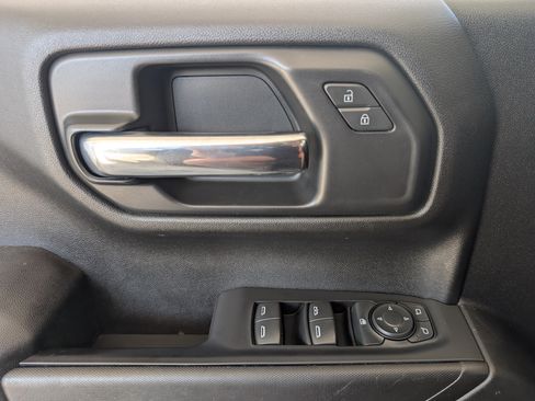 Used 2020 Chevrolet Silverado 1500 Custom RWD image 15