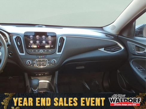 Used 2022 Chevrolet Malibu LT image 14