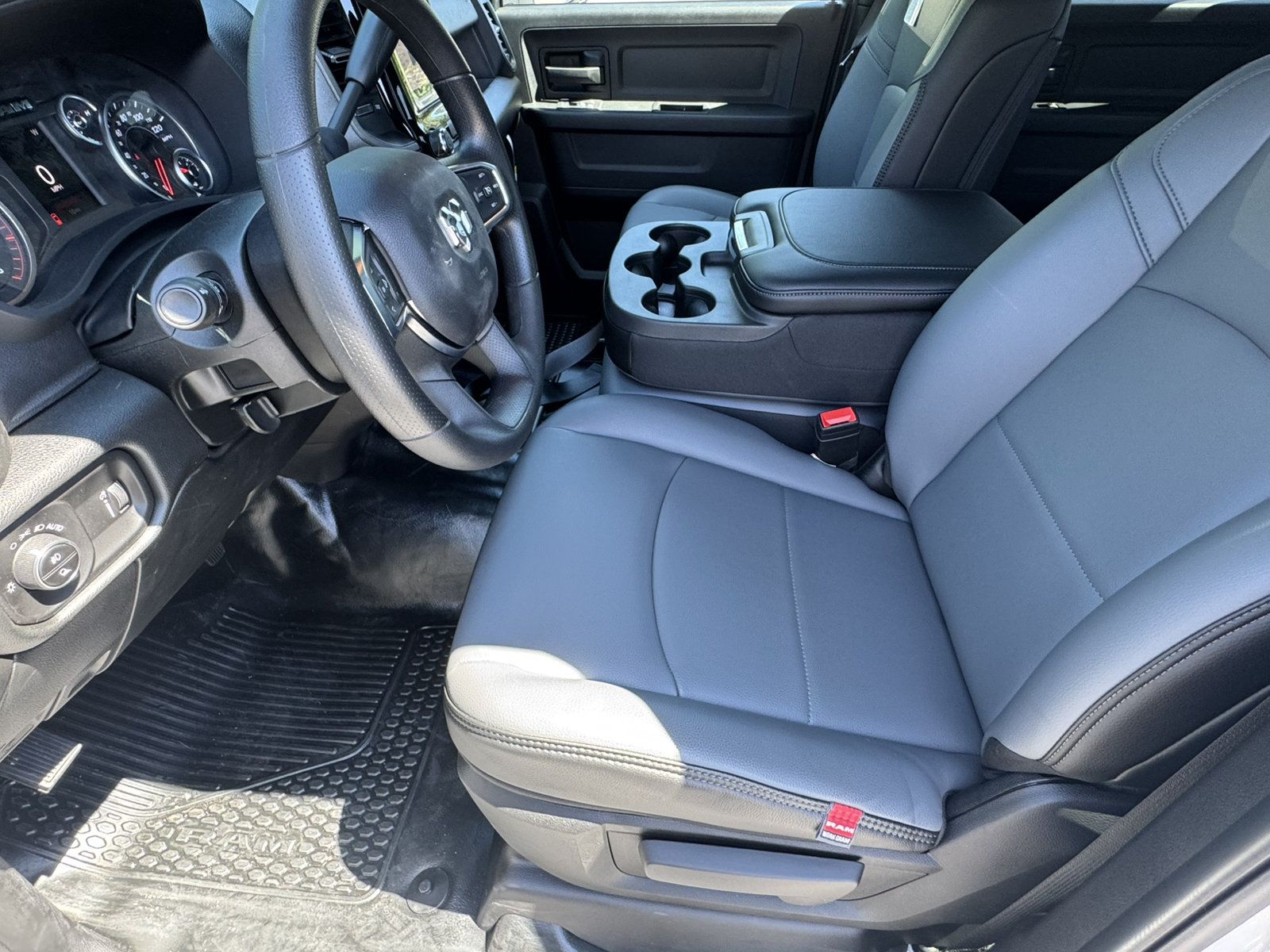 New 2026 RAM 3500 Tradesman w/ Chrome Appearance Group A AWD/4WD image 9