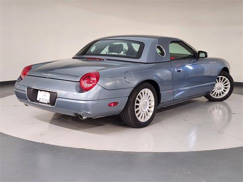 Used 2005 Ford Thunderbird image 2