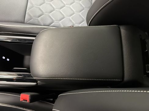 Used 2025 Volkswagen Tiguan SEL R-Line AWD/4WD image 20