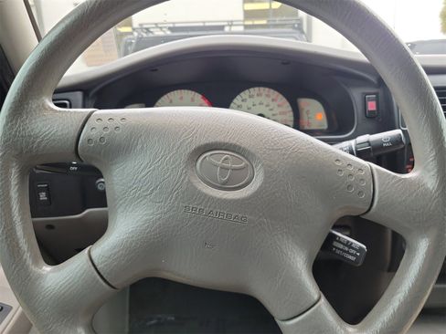 Used 2004 Toyota Tacoma PreRunner image 16
