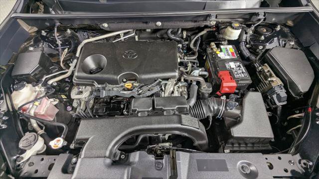 Used 2019 Toyota RAV4 XLE FWD image 32