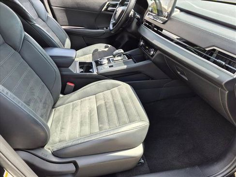 Used 2023 Mitsubishi Outlander SE Black Edition FWD image 20