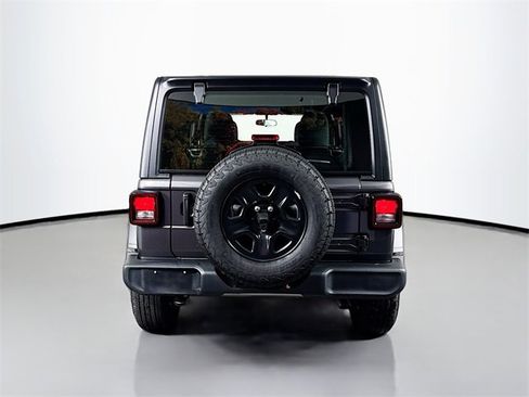 Used 2025 Jeep Wrangler Sport image 7