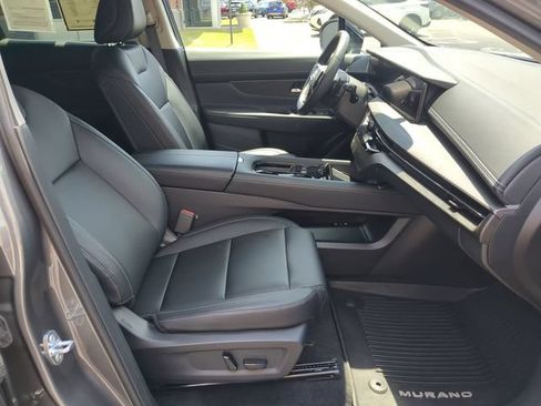 Used 2025 Nissan Murano SV FWD image 35