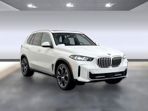 Used 2026 BMW X5 sDrive40i image 6
