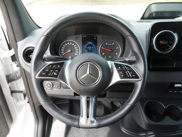 Used 2025 Mercedes-Benz Sprinter 2500 image 19