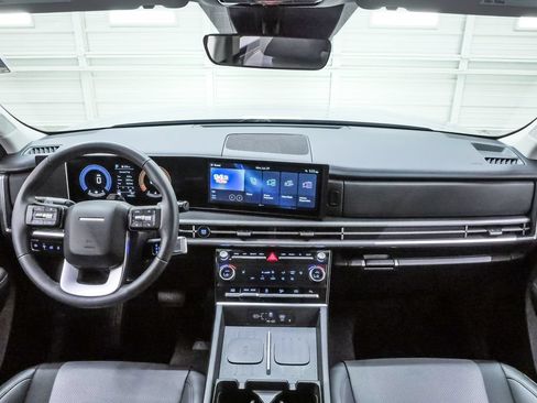 Certified 2026 Hyundai Santa Fe SEL FWD image 16