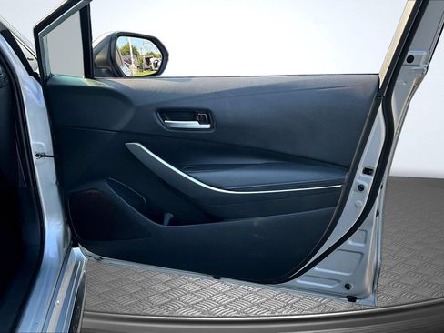 Used 2021 Toyota Corolla SE w/ SE Premium Package FWD image 27