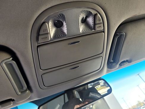 Used 2012 Hyundai Santa Fe GLS image 13