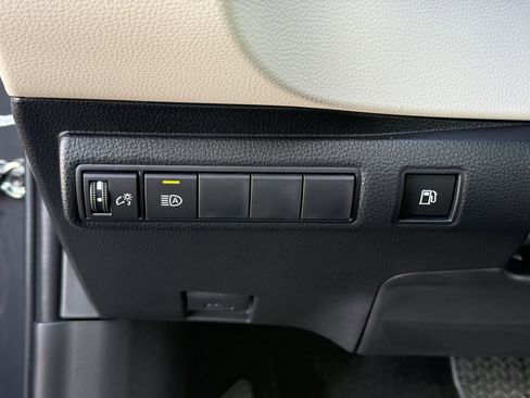Used 2026 Toyota Corolla LE image 23