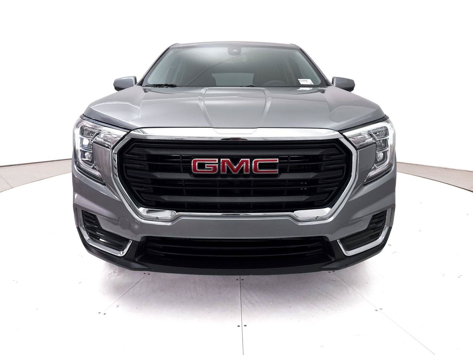 Used 2023 GMC Terrain SLE FWD image 11