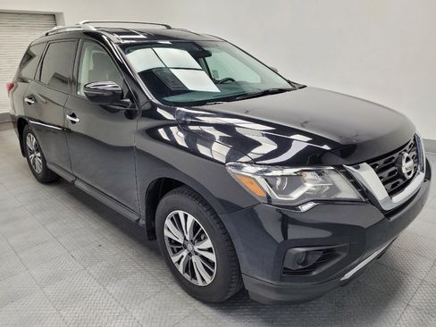 Used 2020 Nissan Pathfinder S FWD image 11