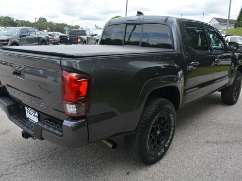 Used 2021 Toyota Tacoma SR AWD/4WD image 4