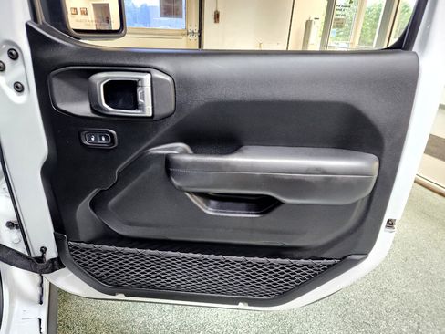 Used 2020 Jeep Gladiator Rubicon w/ LED Lighting Group image 26