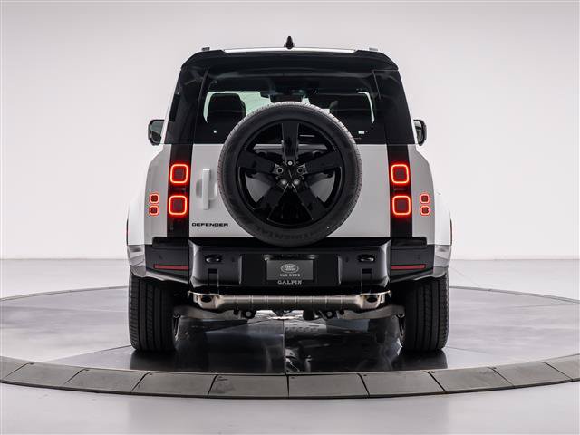 New 2026 Land Rover Defender 110 X-Dynamic SE AWD/4WD image 4