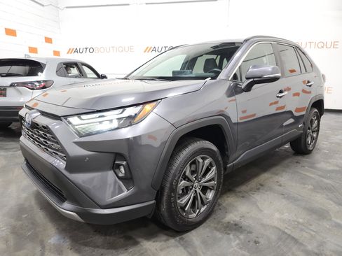 Used 2023 Toyota RAV4 Limited image 13