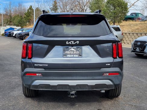 Used 2023 Kia Sorento SX Prestige image 13