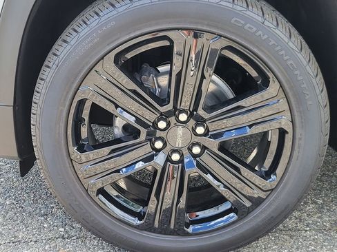 New 2025 GMC Acadia Elevation w/ Black Edition image 8