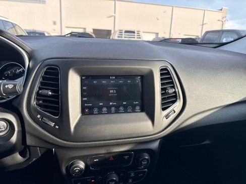 Certified 2021 Jeep Compass Latitude w/ Convenience Group AWD/4WD image 10
