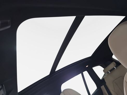 Used 2024 BMW X3 sDrive30i w/ Convenience Package image 29