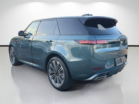 New 2026 Land Rover Range Rover Sport Dynamic SE image 3