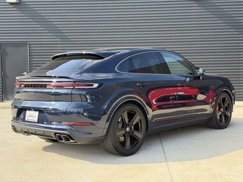 New 2026 Porsche Cayenne Turbo AWD/4WD image 6