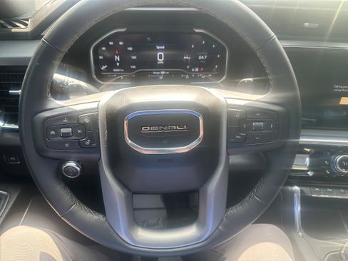 Used 2023 GMC Sierra 1500 Denali w/ Denali Reserve Package image 21