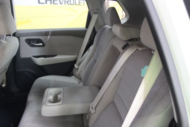 Used 2022 Nissan Rogue SV AWD/4WD image 9