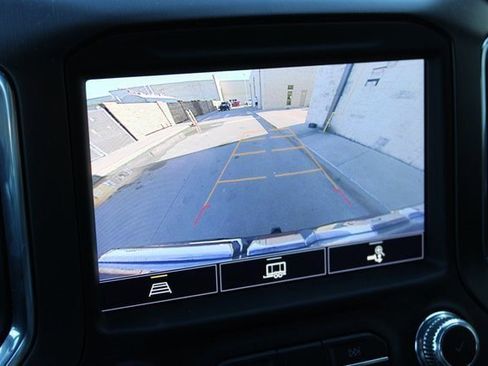 Used 2021 GMC Sierra 1500 AT4 image 7