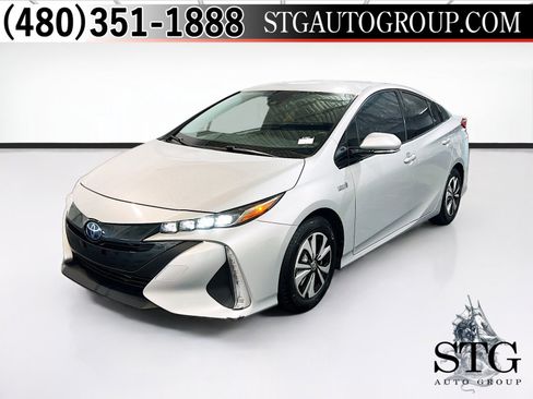 Used 2017 Toyota Prius Prime Plus w/ Carpet Mat Package FWD image 1