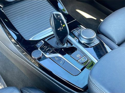 Used 2021 BMW X3 sDrive30i w/ M Sport Package image 17