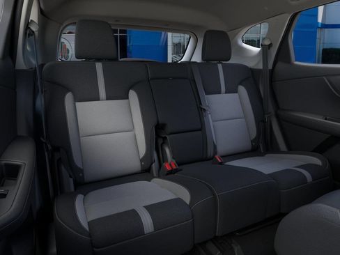 New 2026 Chevrolet Blazer LT w/ Convenience Package FWD image 17
