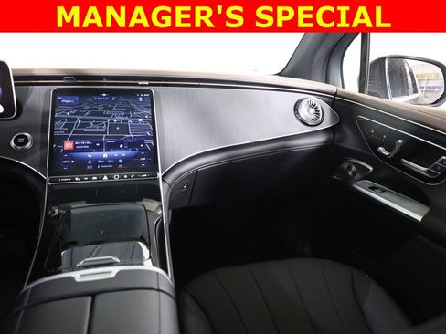 Certified 2025 Mercedes-Benz EQE 350+ 4MATIC SUV w/ AMG Line Exterior Package image 38