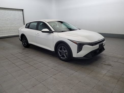 Used 2025 Kia K4 FWD image 11