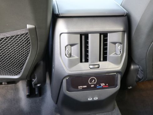 Certified 2025 BMW X3 xDrive30i w/ Premium Package image 32