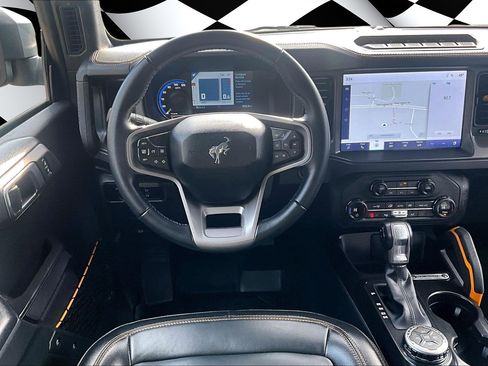 Used 2024 Ford Bronco Badlands w/ Sasquatch Package image 5