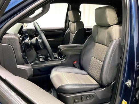 Used 2023 Chevrolet Silverado 1500 ZR2 image 25