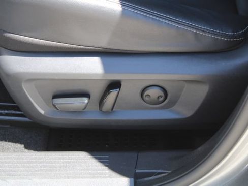 Used 2022 Nissan Rogue SL FWD image 31