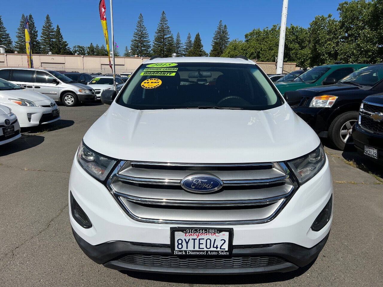 Used 2015 Ford Edge SE FWD image 2