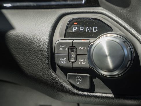 New 2026 RAM 1500 Laramie AWD/4WD image 29