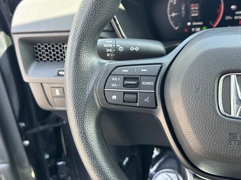 Used 2023 Honda CR-V EX image 10