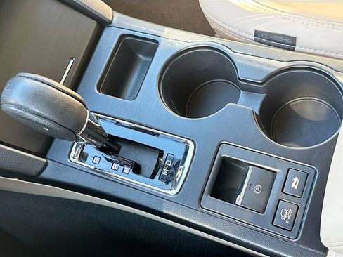 Used 2019 Subaru Outback 2.5i Limited image 21