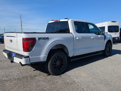 New 2025 Ford F150 Lariat w/ Equipment Group 501A Mid