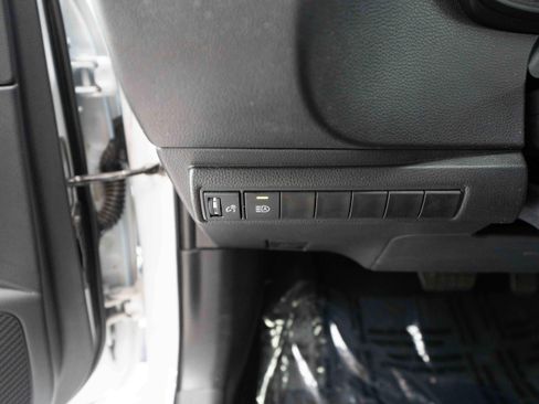 Used 2025 Toyota Corolla LE FWD image 11