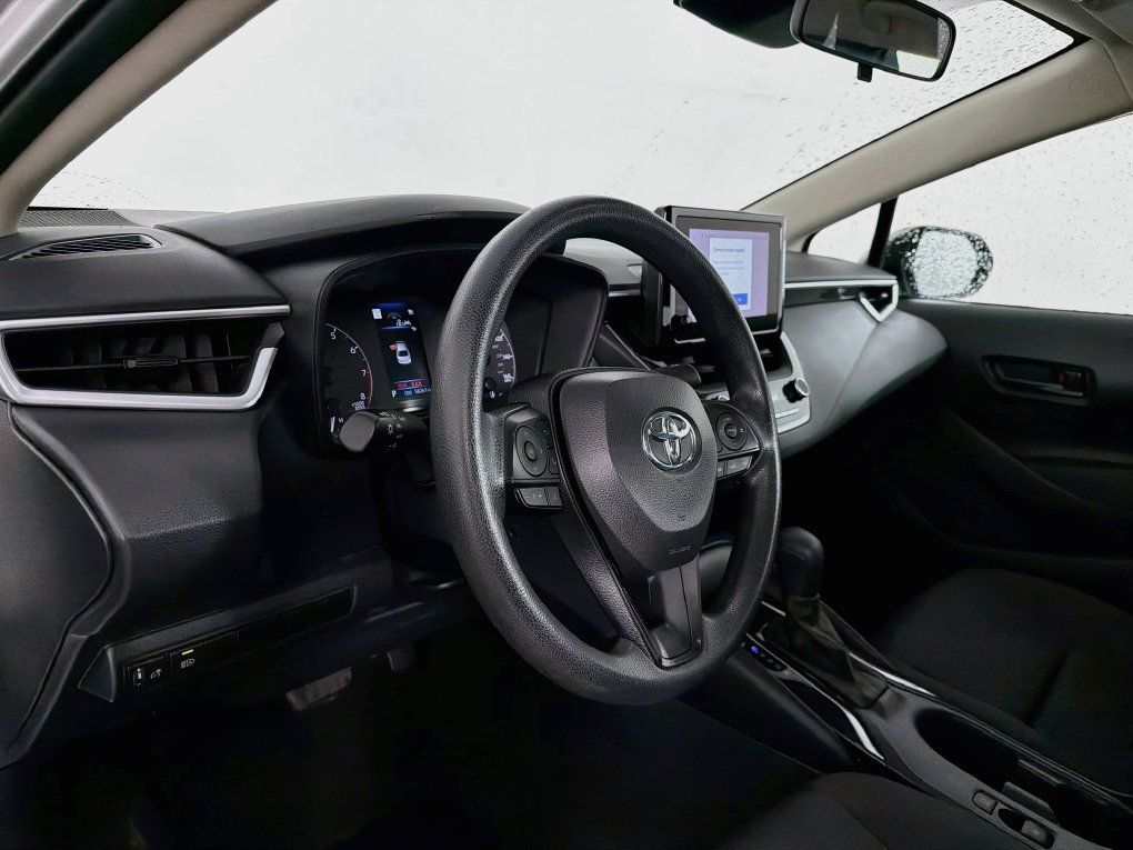 Used 2024 Toyota Corolla LE FWD image 14
