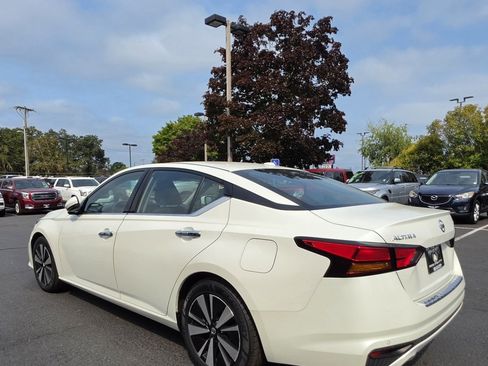 Used 2019 Nissan Altima 2.5 SV FWD image 7