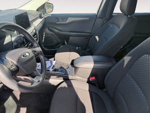 Used 2025 Ford Escape Active FWD image 9